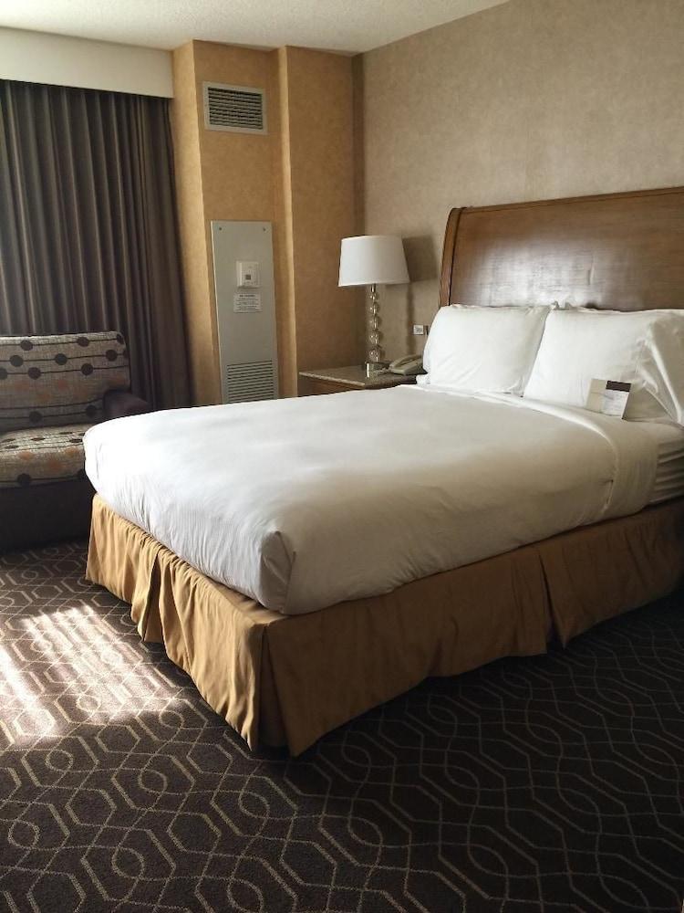 Hotel Doubletree By Hilton Resort/convention Center