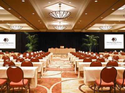 Hotel Doubletree By Hilton Resort/convention Center Anaheim